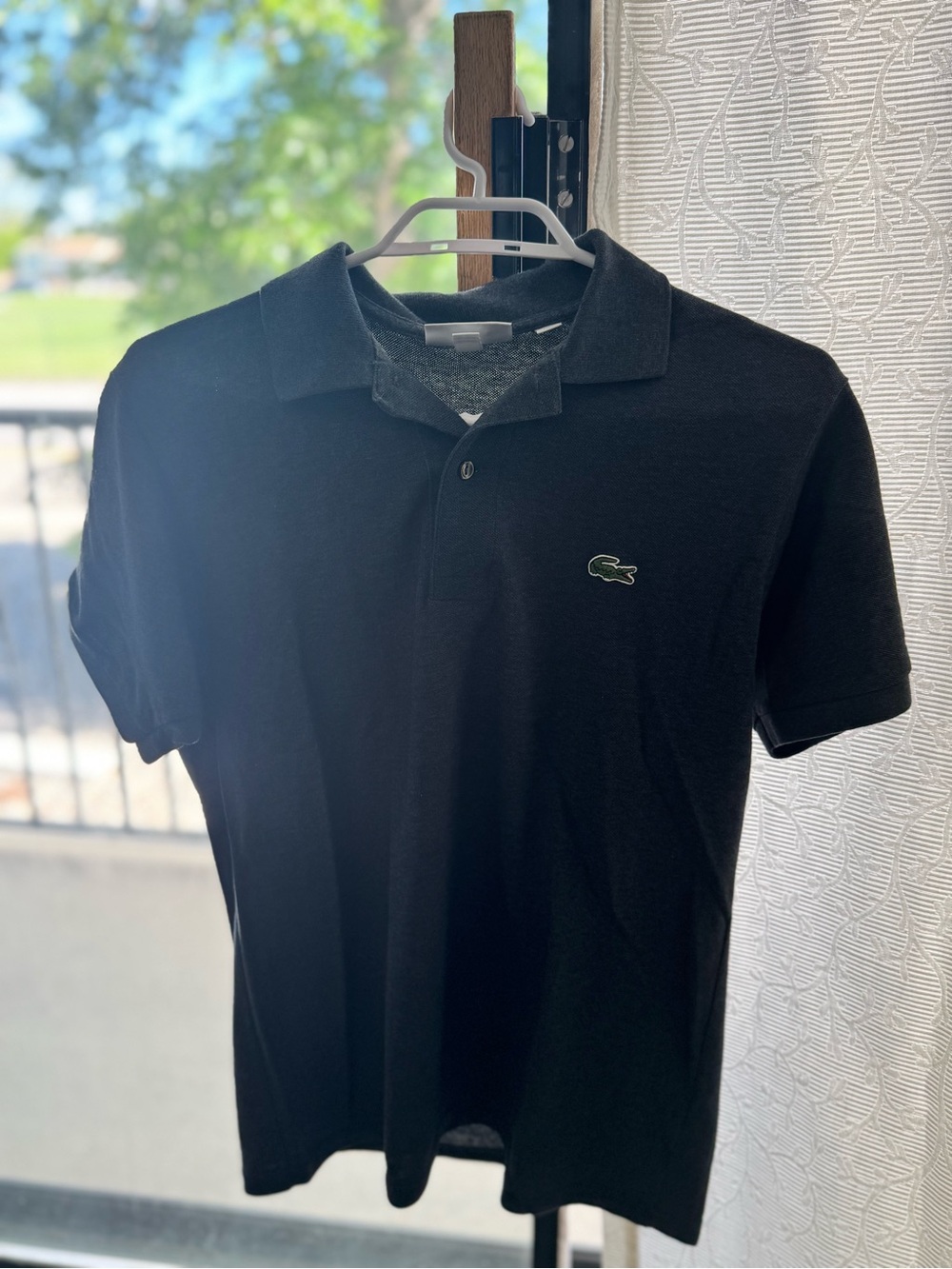 Lacoste Grey Men's Short-Sleeve Polo with Green Crocodile Logo